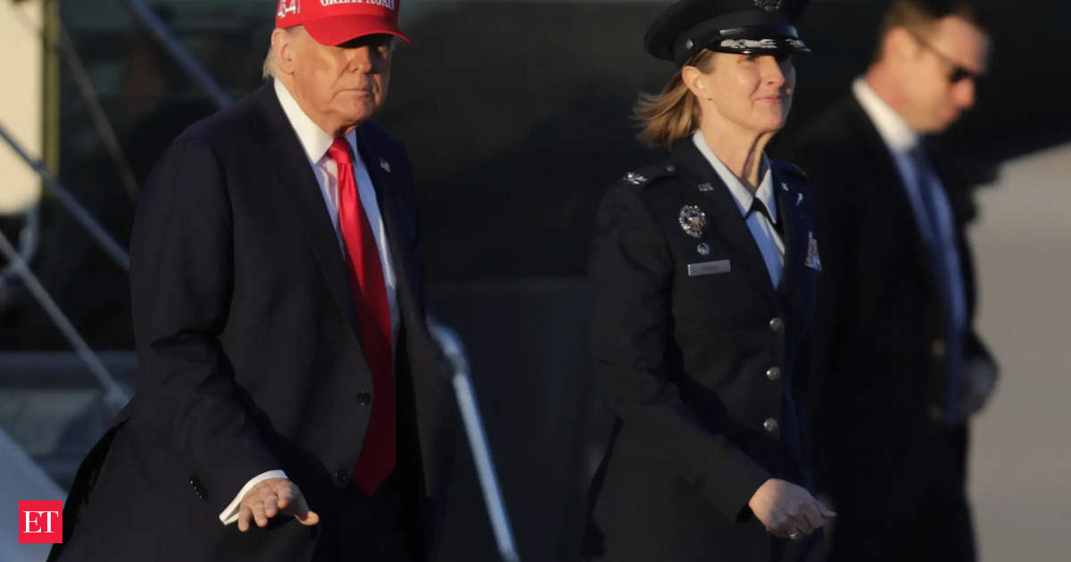 Judge blocks Trump’s bid to oust watchdog chief