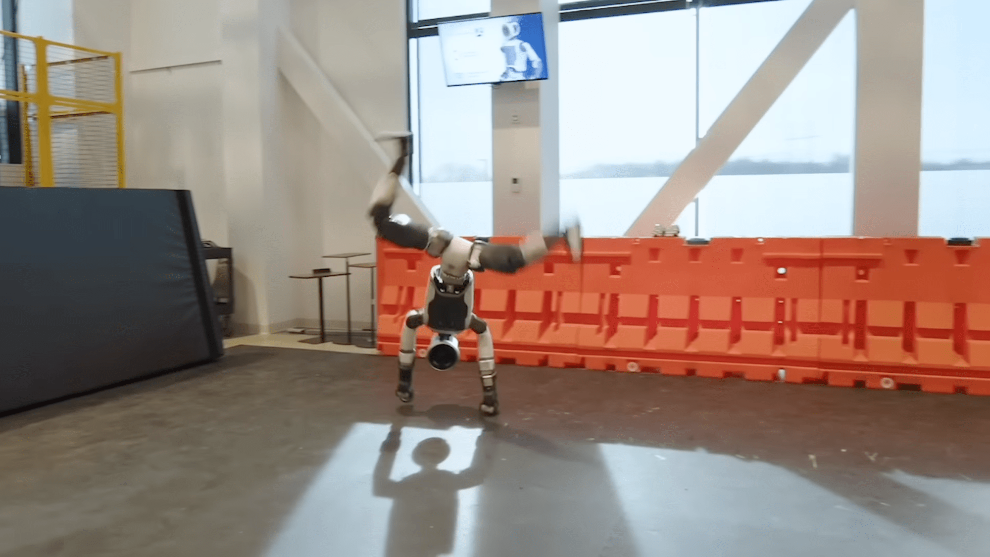 Humanoid robots are breakdancing, with mixed results