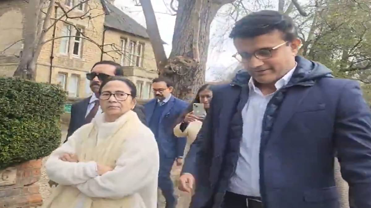 Sourav Ganguly and Dona With Mamata Banerjee In UK, Internet Abuzz After Pics Surface