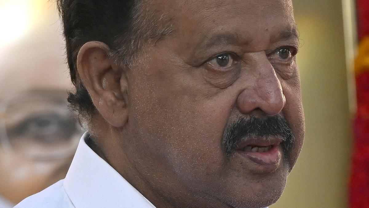 ponmudy-case:-politicians-in-power-should-not-consider-themselves-kings-and-queens,-says-madras-high-court
