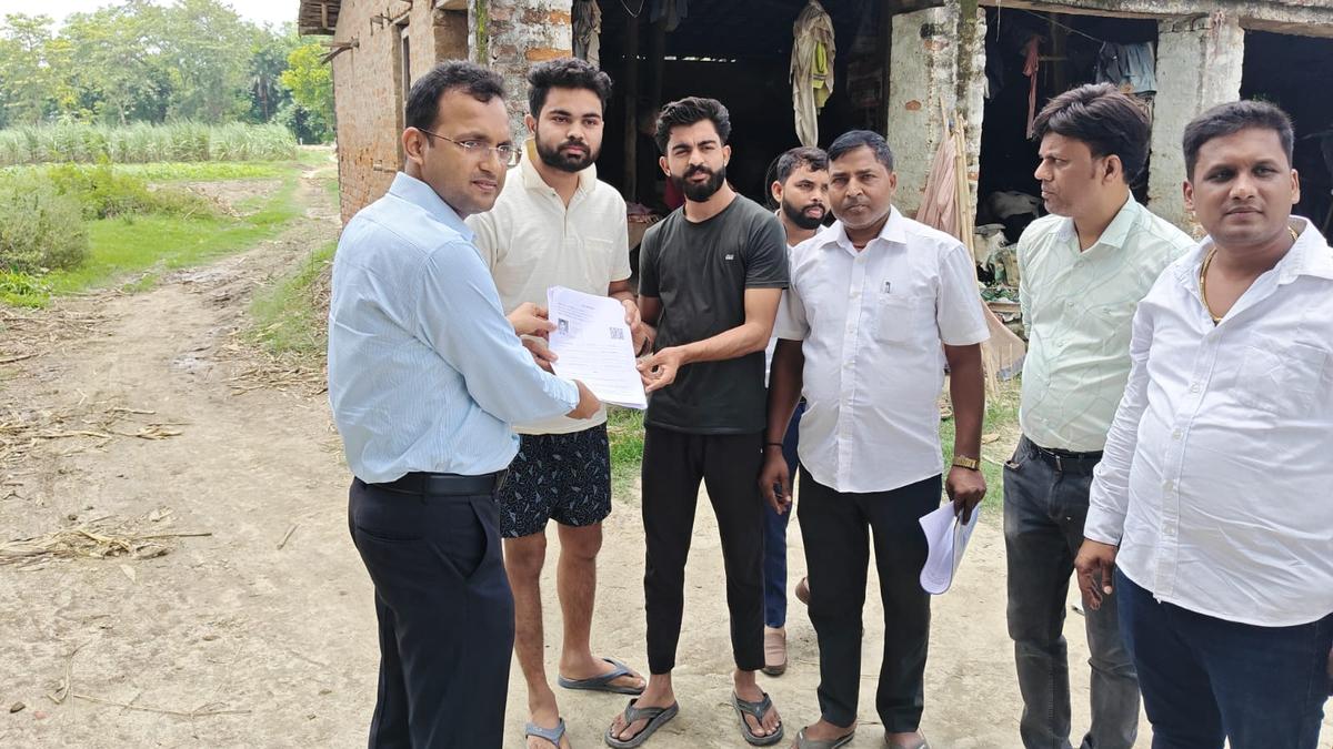 electoral-registration-officers-hold-the-key-to-inclusion-in-bihar-voter-roll-in-the-absence-of-requisite-documents-for-sir