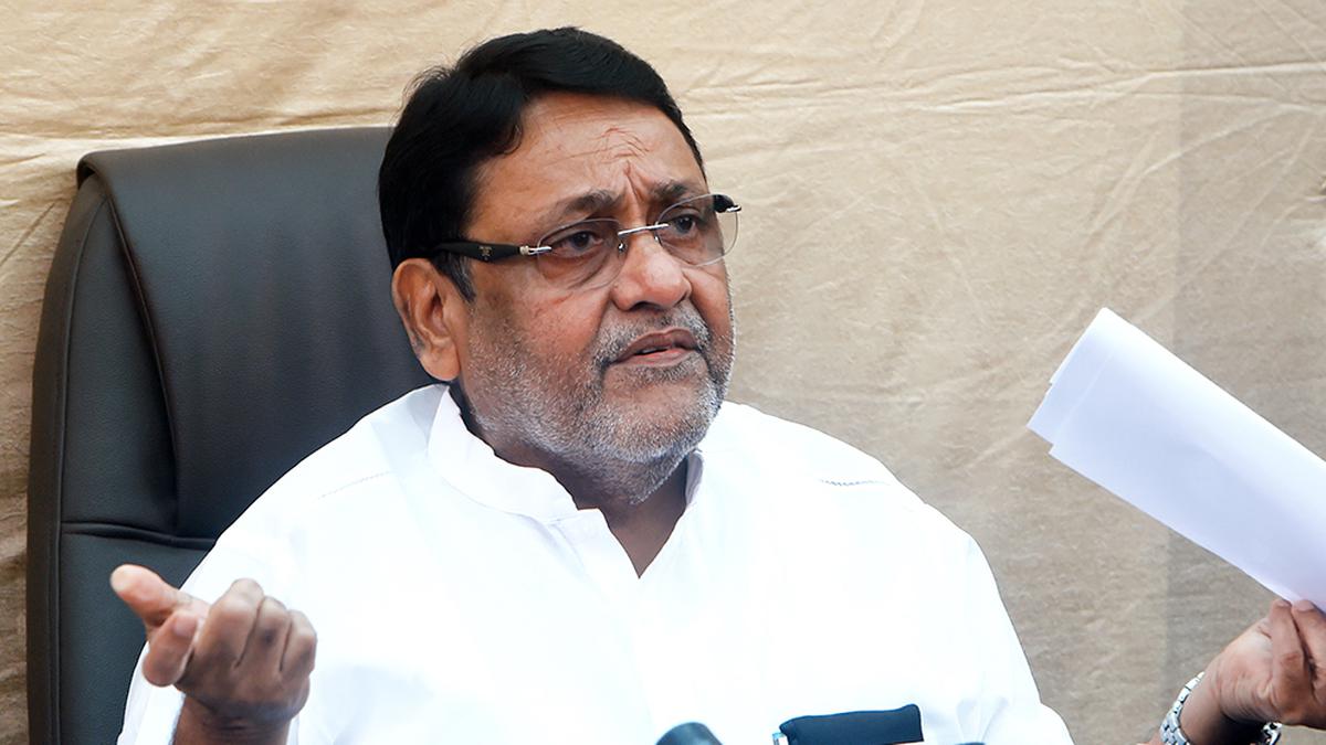 bombay-high-court-dismisses-contempt-plea-against-nawab-malik-by-sameer-wankhede’s-father