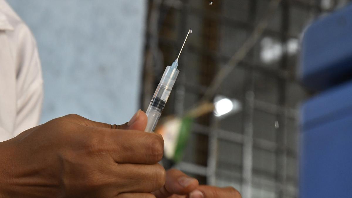 enrolment-in-third-phase-clinical-trials-for-india’s-first-dengue-vaccine-nearly-complete,-says-icmr