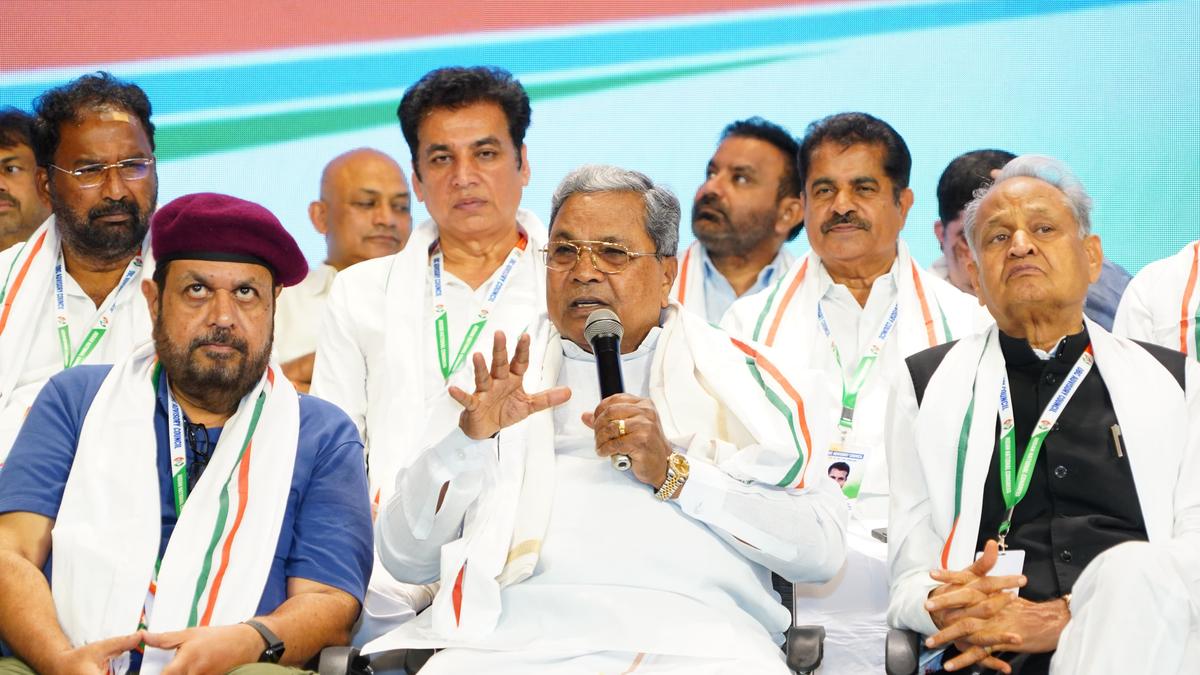 obc-meet:-siddaramaiah-seeks-75%-reservation-for-obcs-and-favours-quota-in-private-sector