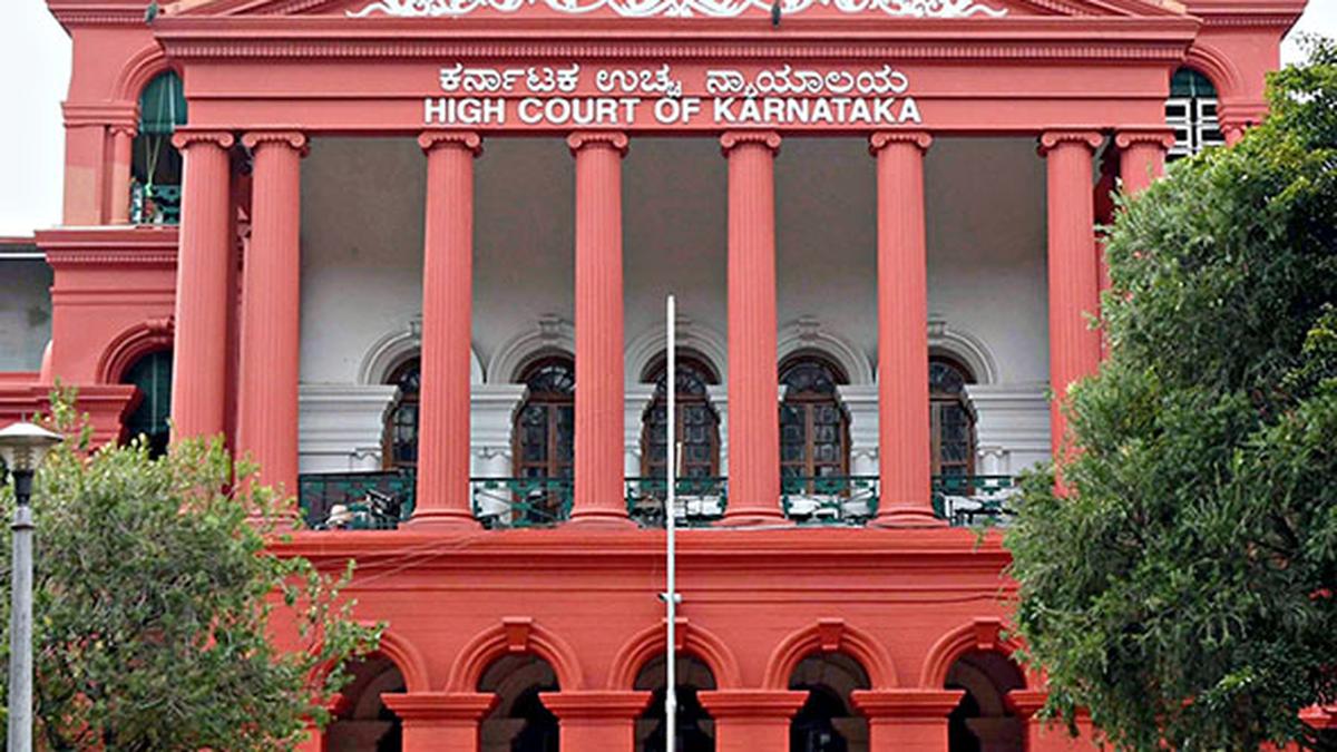 karnataka-high-court-stays-nmc’s-action;-permits-admission-for-mbbs-course-in-jawaharlal-nehru-medical-college-in-belagavi-for-2025-26