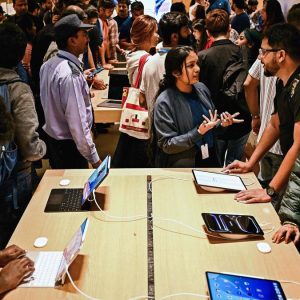 apple-opens-its-first-south-india-store-in-bengaluru