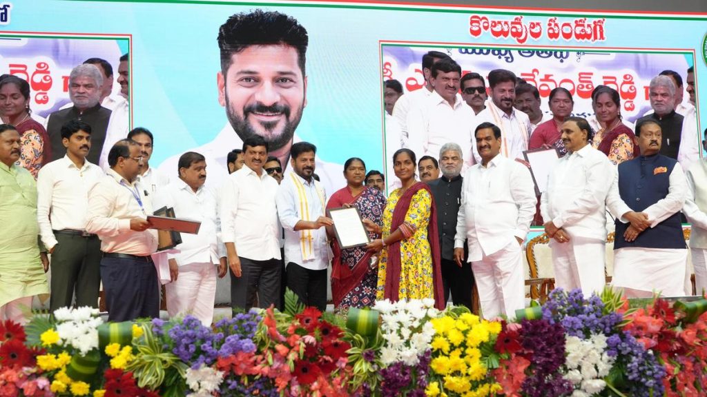 BRS govt. tried to portray revenue staff as corrupt to cover its misdeeds: CM