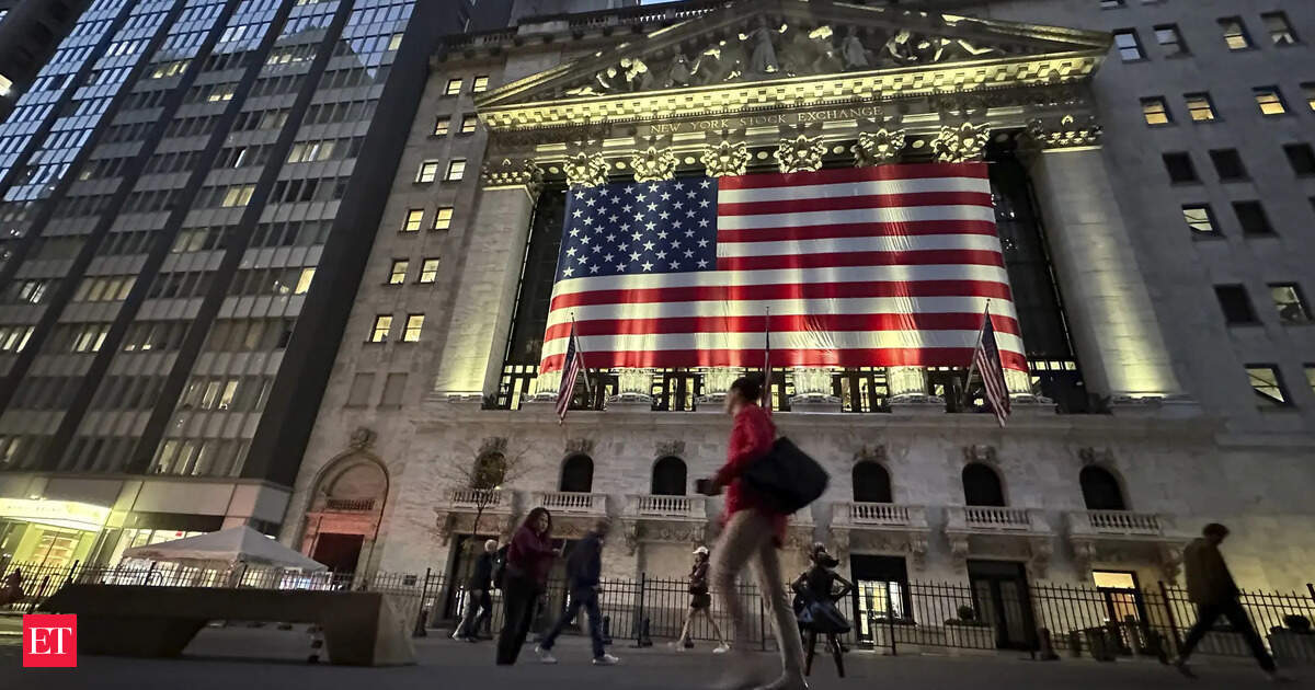 August Jobs Report Today — will Wall Street soar or sink as Fed eyes rate cuts? here’s what investors must watch: Top Stocks & Key Data