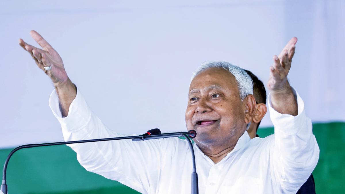 bihar-cm-hikes-stipend-for-anganwadi-workers-and-helpers