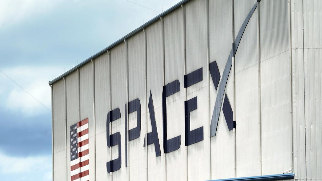 EchoStar to sell spectrum licenses to SpaceX for $17 billion
