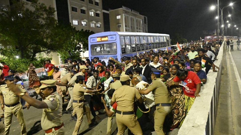 madras-high-court-suspends-order-appointing-one-man-commission-to-probe-police-excess-during-chennai-conservancy-workers’-protest