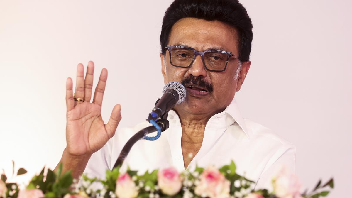 tn-chief-minister-stalin-congratulates-cp.-radhakrishnan;-commends-sudershan-reddy