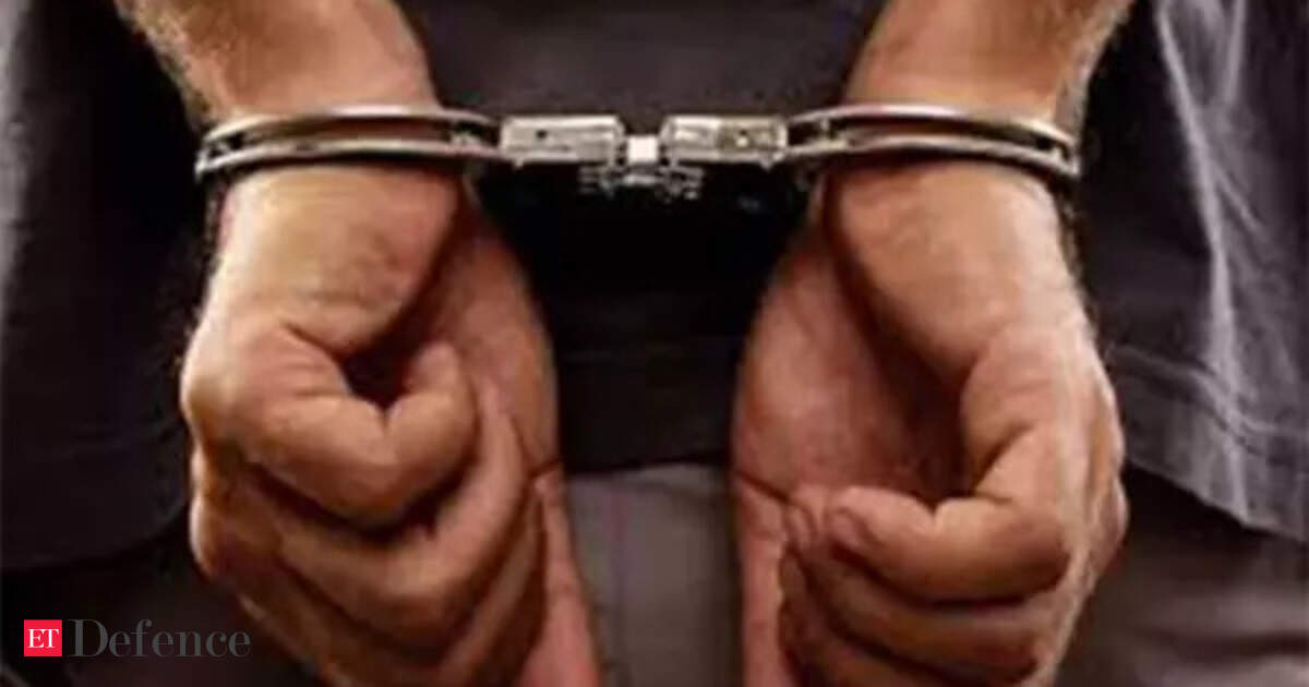 Nepali man supplying Indian SIM cards to ISI held, police say Pakistani spy agency promised him US visa