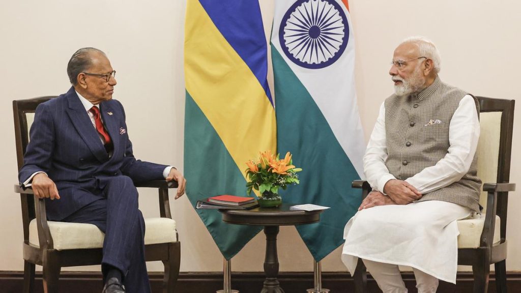 India, Mauritius to Strengthen Trade Ties with Local Currency Use: PM Modi
