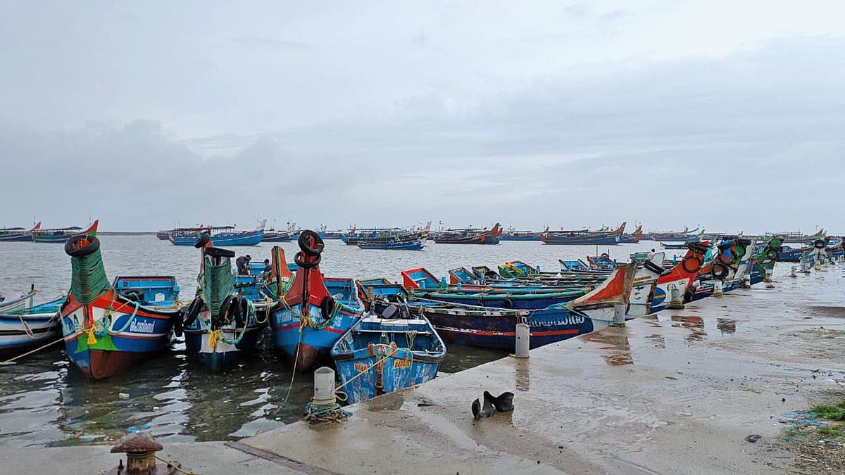 kozhikode-beach:-kerala-maritime-board-invites-bids-for-three-major-projects