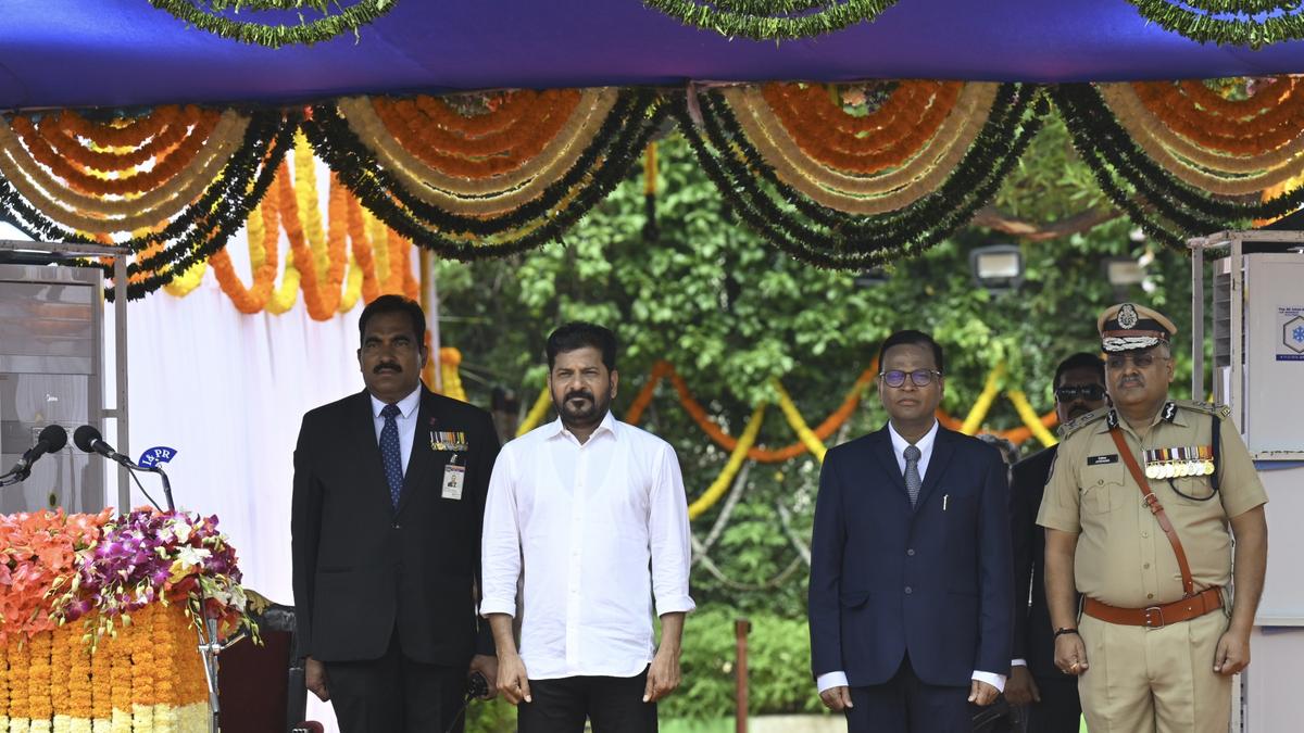 telangana-cm-says-people-with-relatives-in-politics-too-will-not-be-spared-if-engaged-in-drug-activity