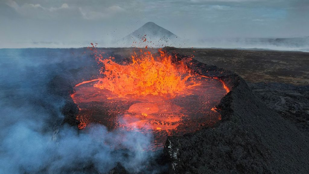 A massive eruption 74,000 years ago affected the whole planet – archaeologists use volcanic glass to figure out how people survived