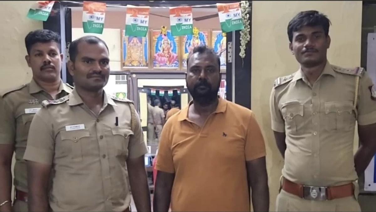 man-held-for-pledging-fake-gold-jewellery-in-tirupattur