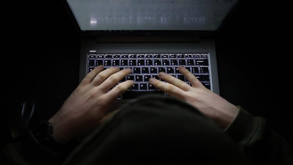 Wife of Congress leader file complaint over cyberbullying